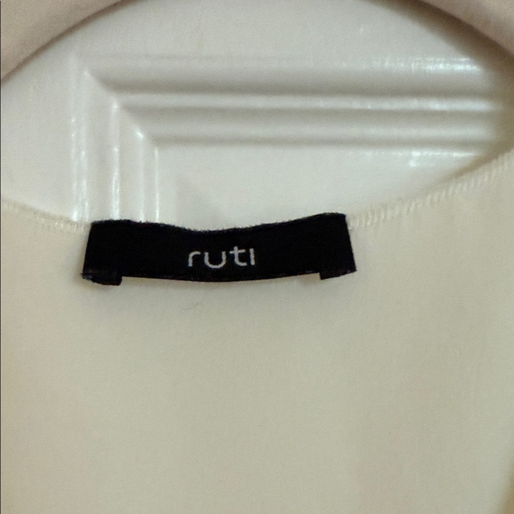 Ruti All Day washable silk top Cream Women's Blouse sz S silk - Picture 2 of 5